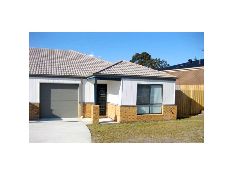 2/15 Brunnings Road, Carrum Downs VIC 3201