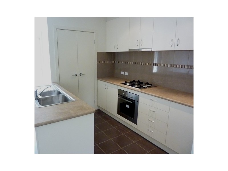 8A Parer Street, Frankston VIC 3199