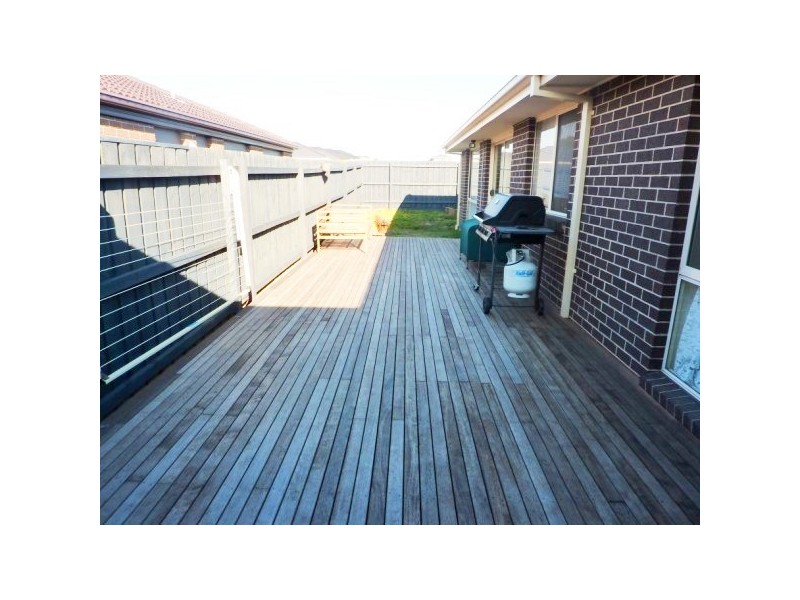 23 Triumph Way, Skye VIC 3977