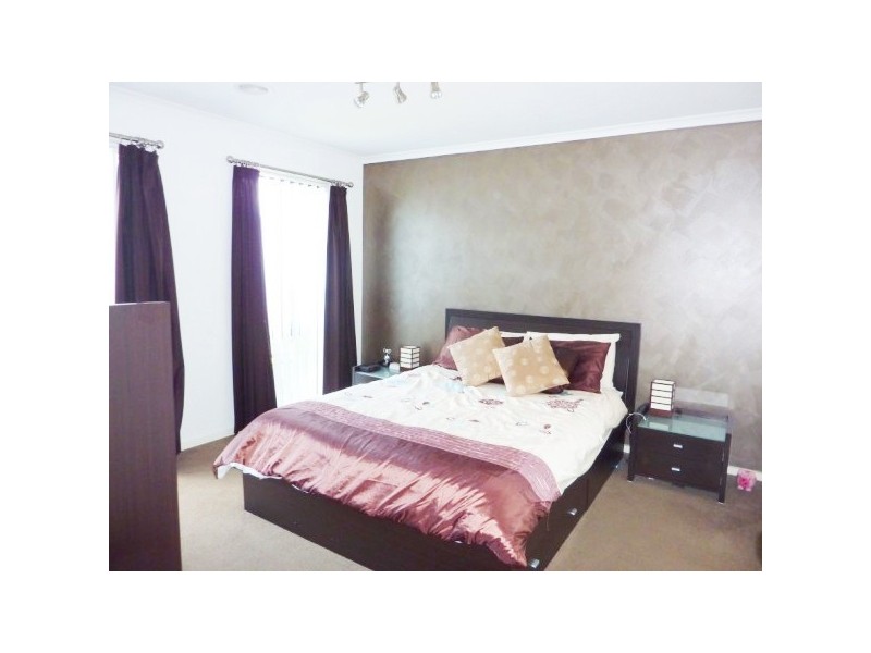 16  Mina Court, Carrum Downs VIC 3201