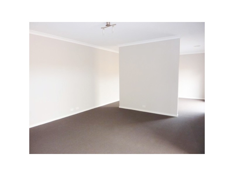 7 Tarcoola Way, Sandhurst VIC 3977