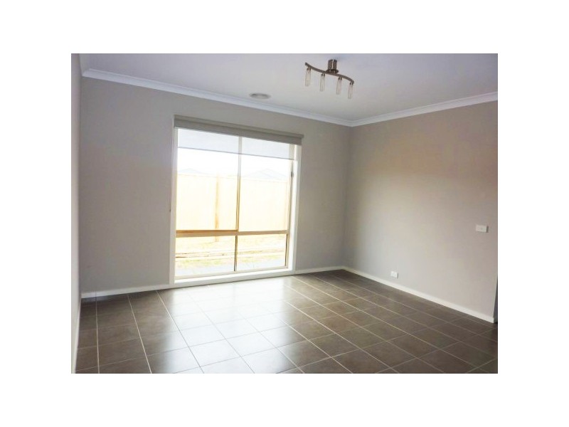 7 Tarcoola Way, Sandhurst VIC 3977