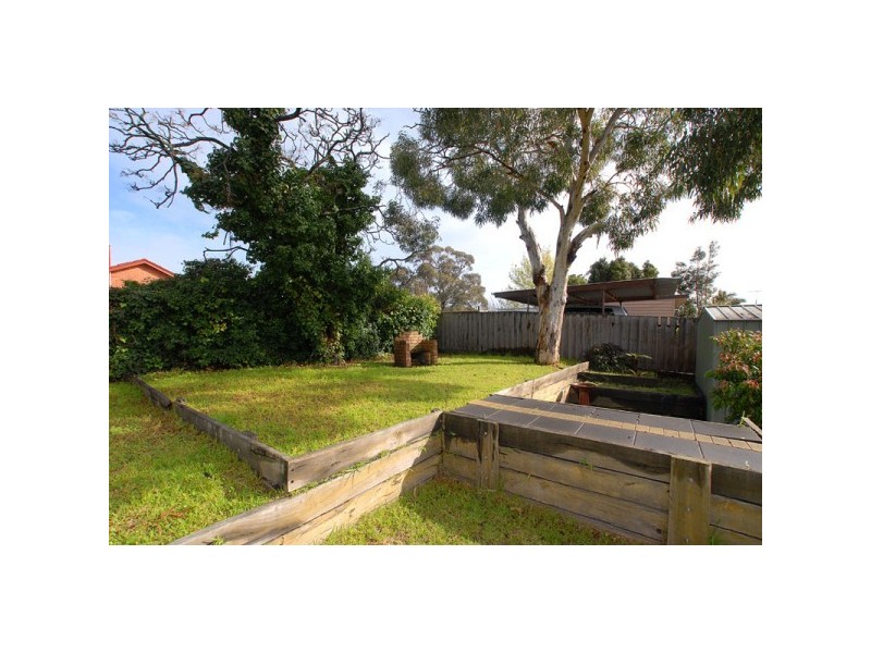 68 Forest Drive, Frankston North VIC 3200