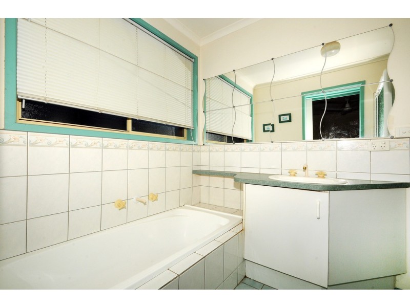 30 Orama Avenue, Carrum Downs VIC 3201