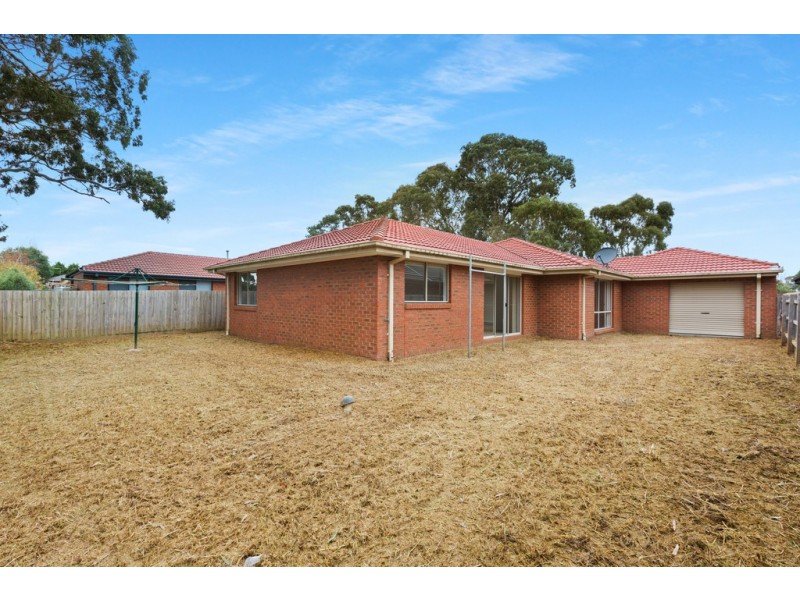 25 Natisone Place, Skye VIC 3977