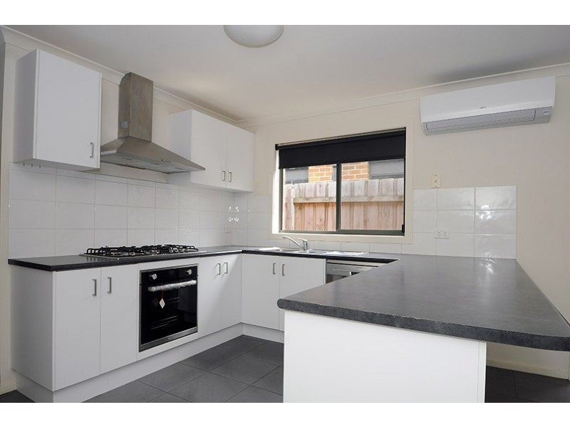 10 Lewin Street, Carrum Downs VIC 3201