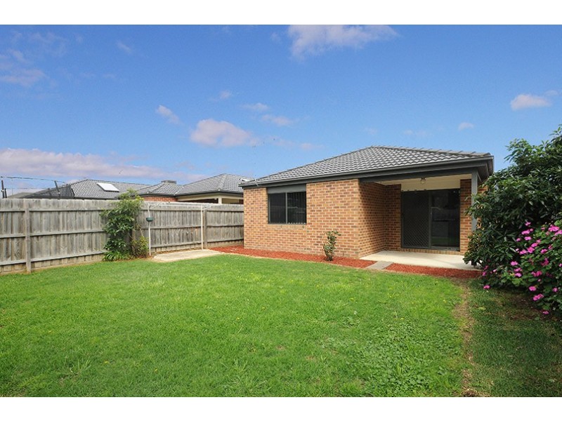 10 Lewin Street, Carrum Downs VIC 3201