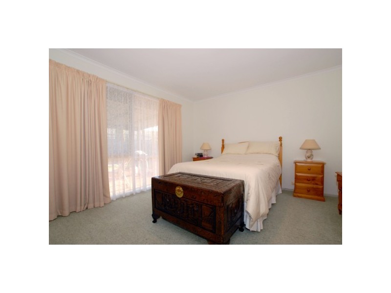 7 Brushwood Grove, Frankston VIC 3199