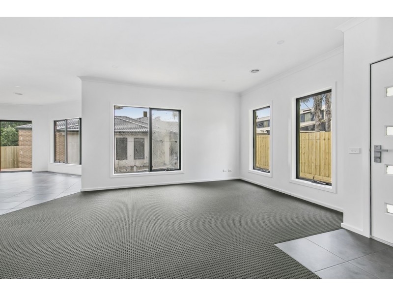 3/87 Edward Street, Langwarrin VIC 3910