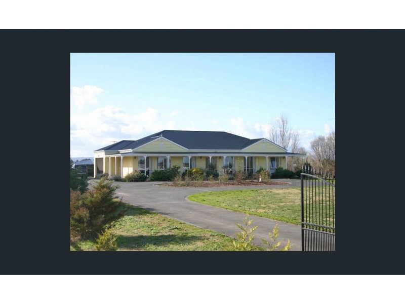 225 Manks Road, Clyde VIC 3978