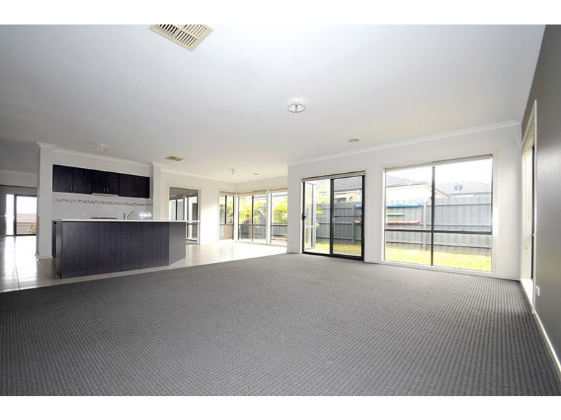 30 Lily Way, Skye VIC 3977