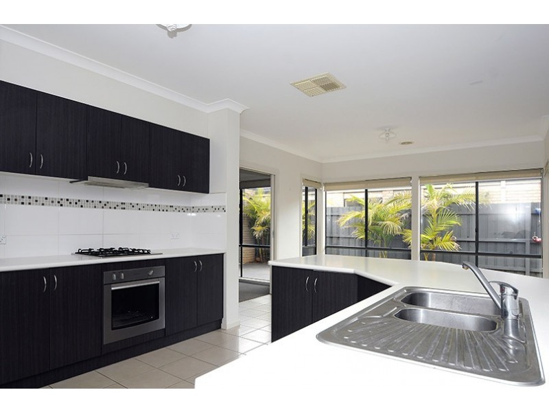 30 Lily Way, Skye VIC 3977
