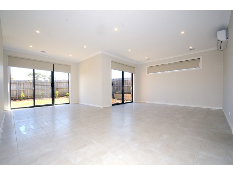 6b Eucalyptus Walk, Carrum Downs VIC 3201