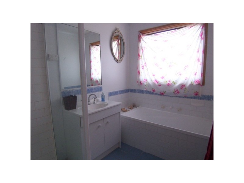 37 Lexton Drive, Langwarrin VIC 3910