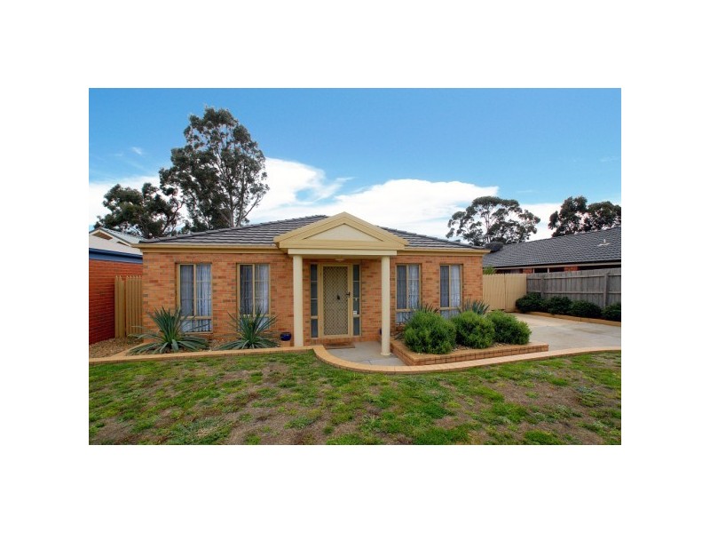 3 Arlene Drive, Skye VIC 3977