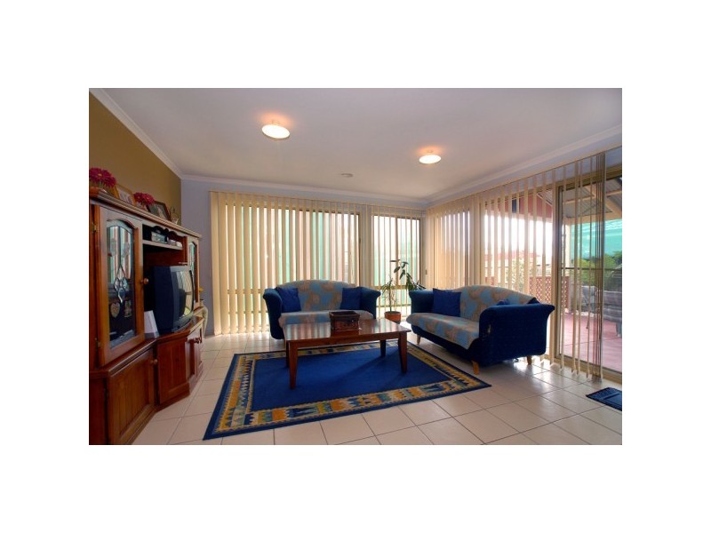 3 Arlene Drive, Skye VIC 3977