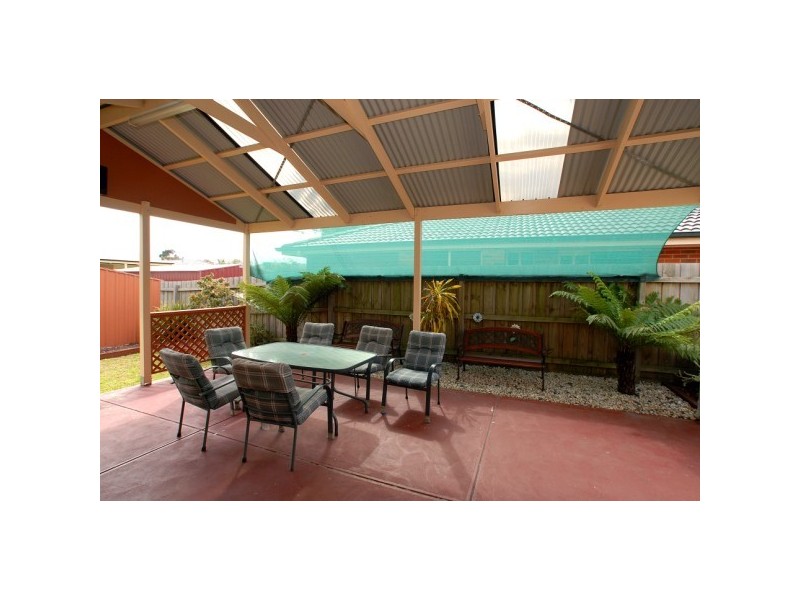 3 Arlene Drive, Skye VIC 3977