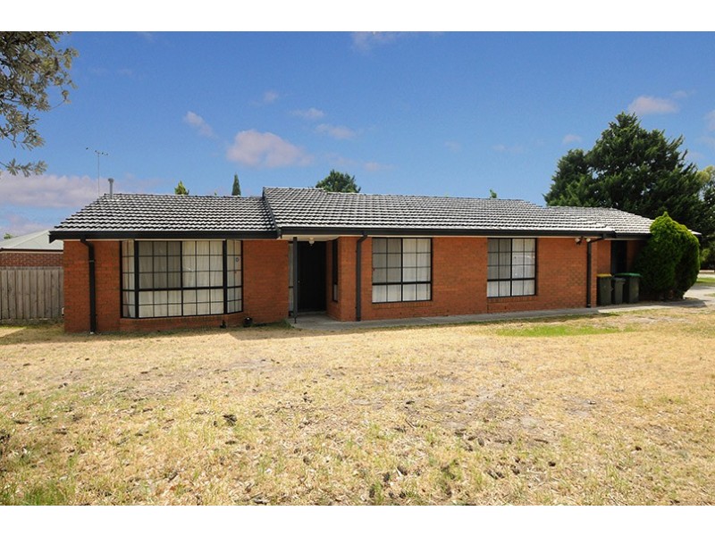 42 Whimbrel Crescent, Carrum Downs VIC 3201