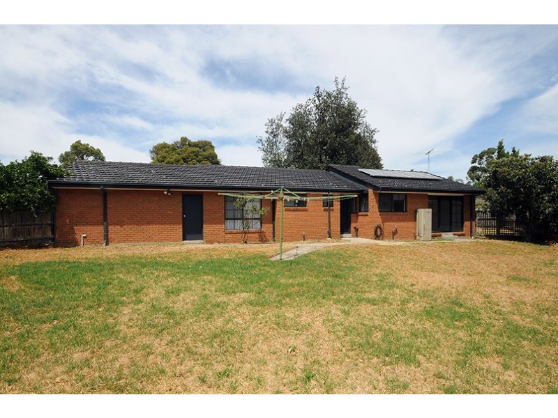 42 Whimbrel Crescent, Carrum Downs VIC 3201