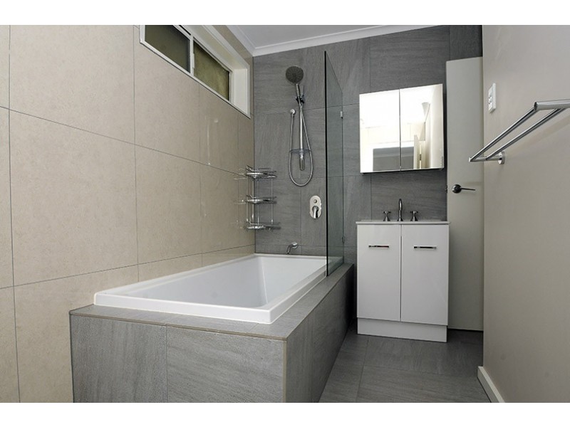 8 Ballarto Road, Frankston North VIC 3200