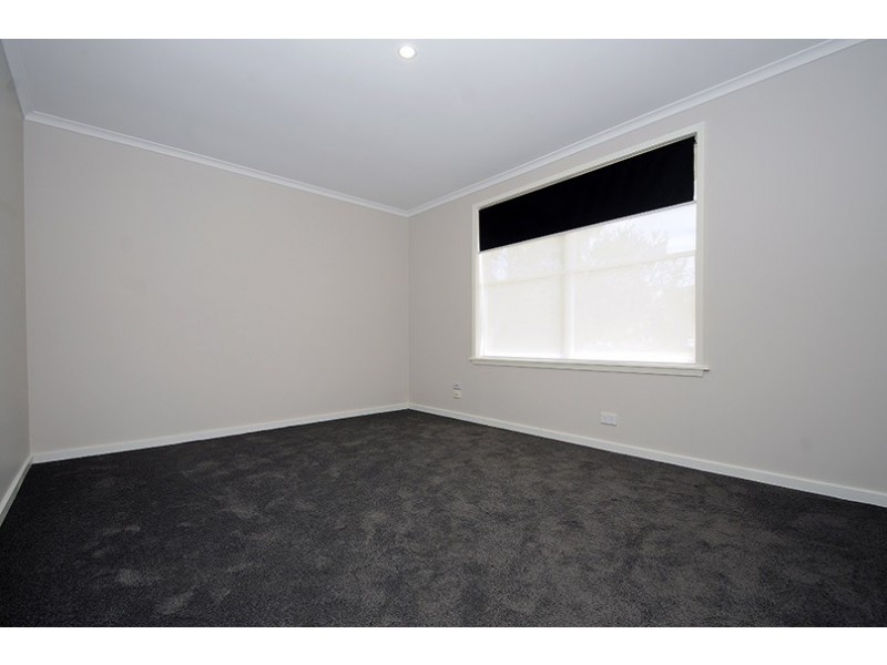 8 Ballarto Road, Frankston North VIC 3200