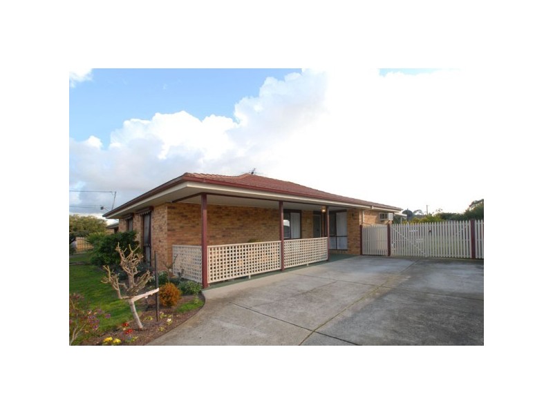 13 Kestrel Court, Carrum Downs VIC 3201