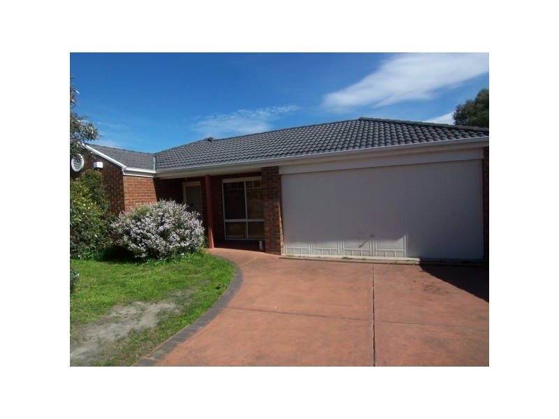 93 Greenwood Drive, Carrum Downs VIC 3201