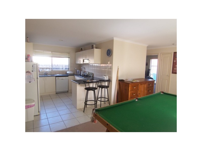 93 Greenwood Drive, Carrum Downs VIC 3201