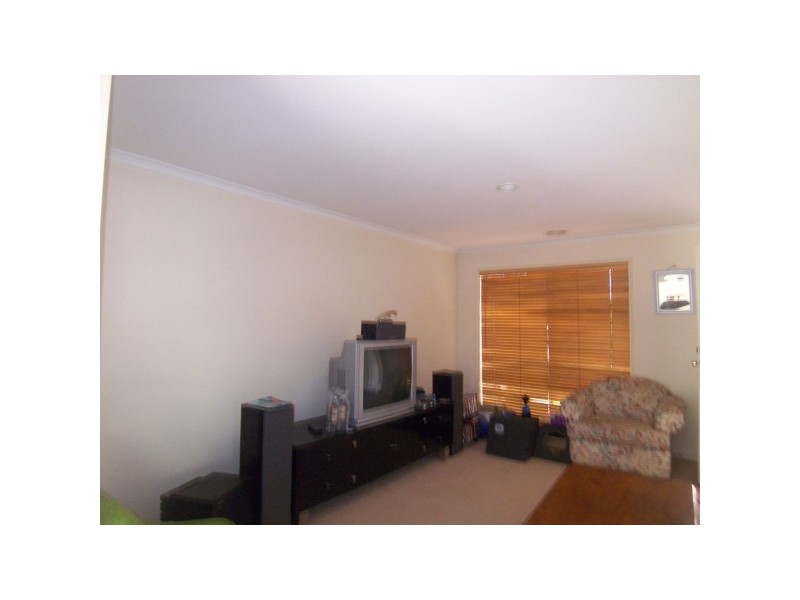 93 Greenwood Drive, Carrum Downs VIC 3201