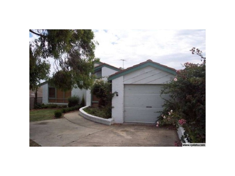 11 Manna Gum Court, Carrum Downs VIC 3201