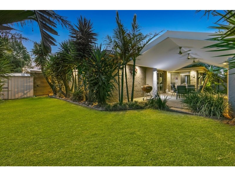 24 Diamond Parade, Skye VIC 3977