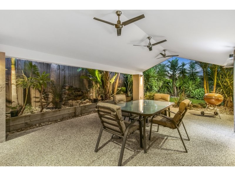 24 Diamond Parade, Skye VIC 3977