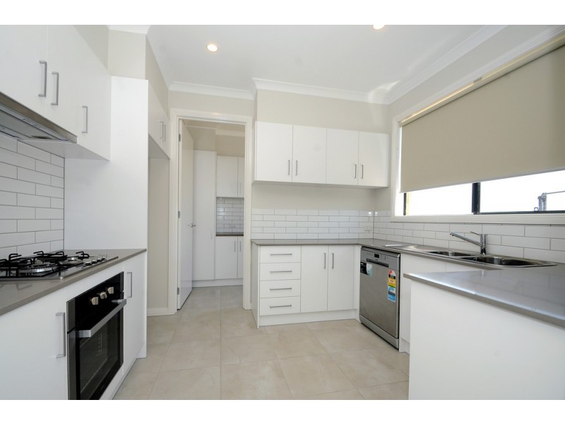 6b Eucalyptus Walk, Carrum Downs VIC 3201