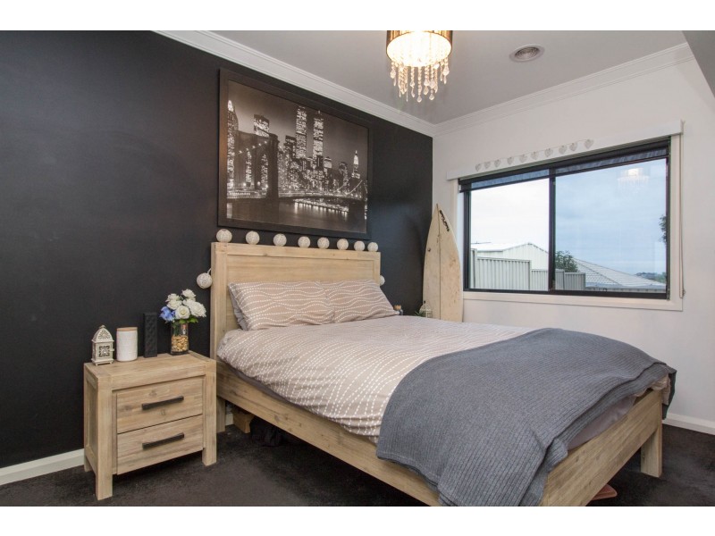 12 Villella Drive, Pakenham VIC 3810