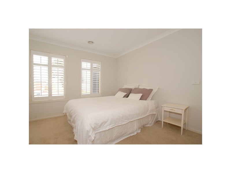 38 Clifton Grove, Carrum Downs VIC 3201