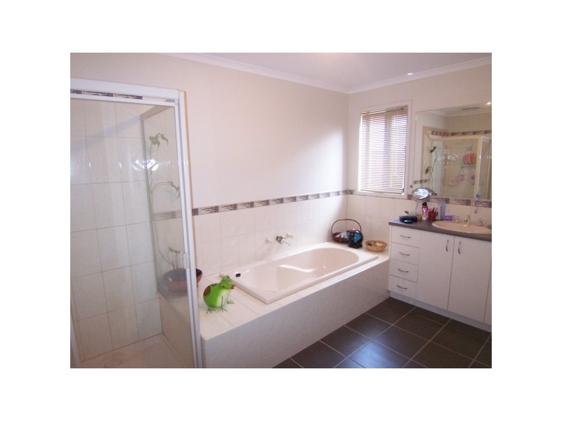 19 Wendel Court, Carrum Downs VIC 3201