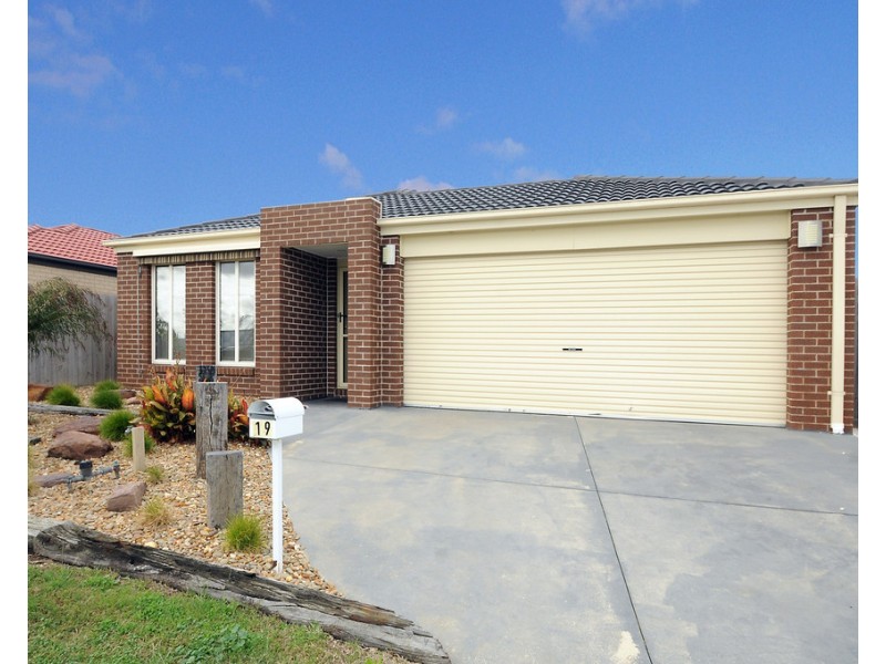 19 Myhaven Circuit, Carrum Downs VIC 3201