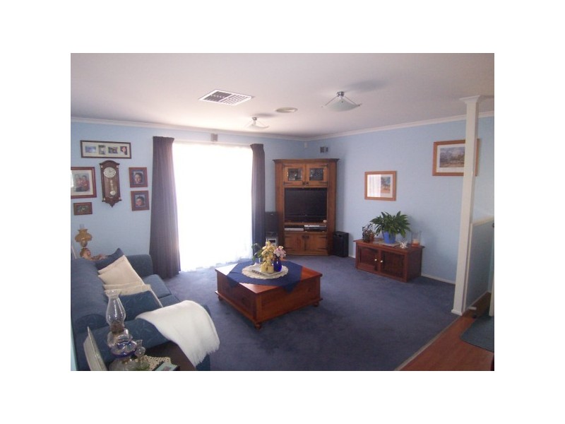 5 Opal Court, Skye VIC 3977