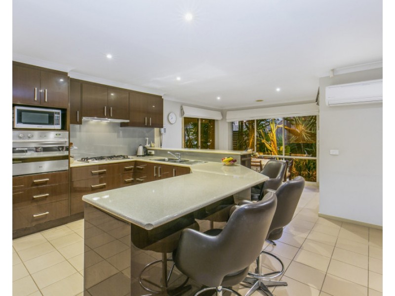 24 Diamond Parade, Skye VIC 3977