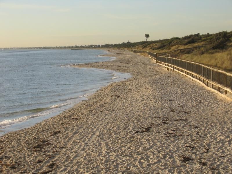 58 Nepean Highway, Seaford VIC 3198