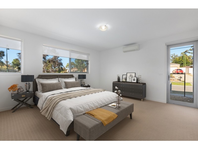 8 Spring Hill Road, Langwarrin VIC 3910