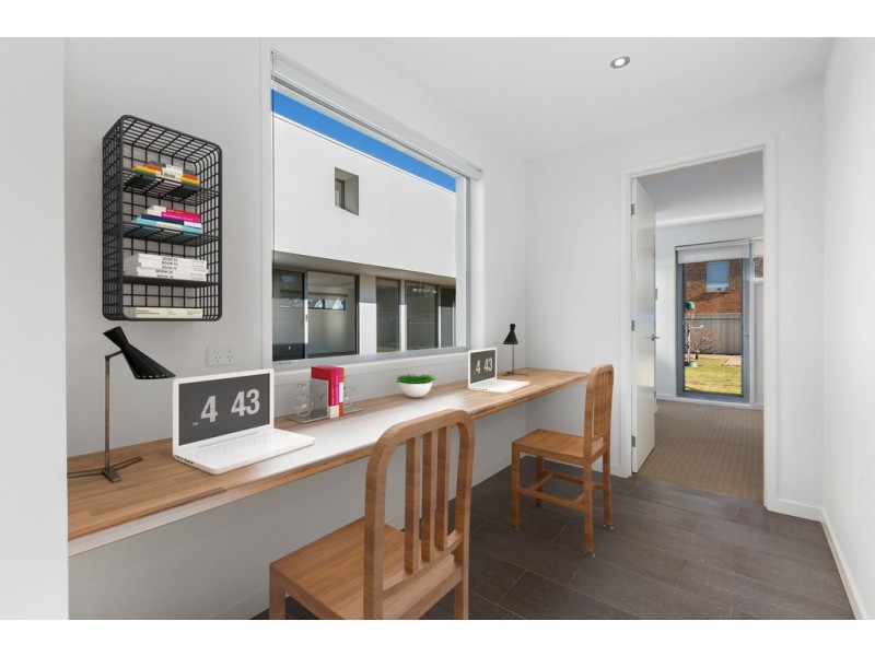 8 Spring Hill Road, Langwarrin VIC 3910