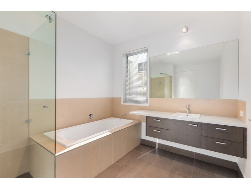 8 Spring Hill Road, Langwarrin VIC 3910