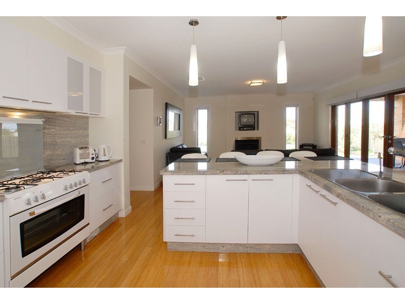 80 Broderick Road, Carrum Downs VIC 3201