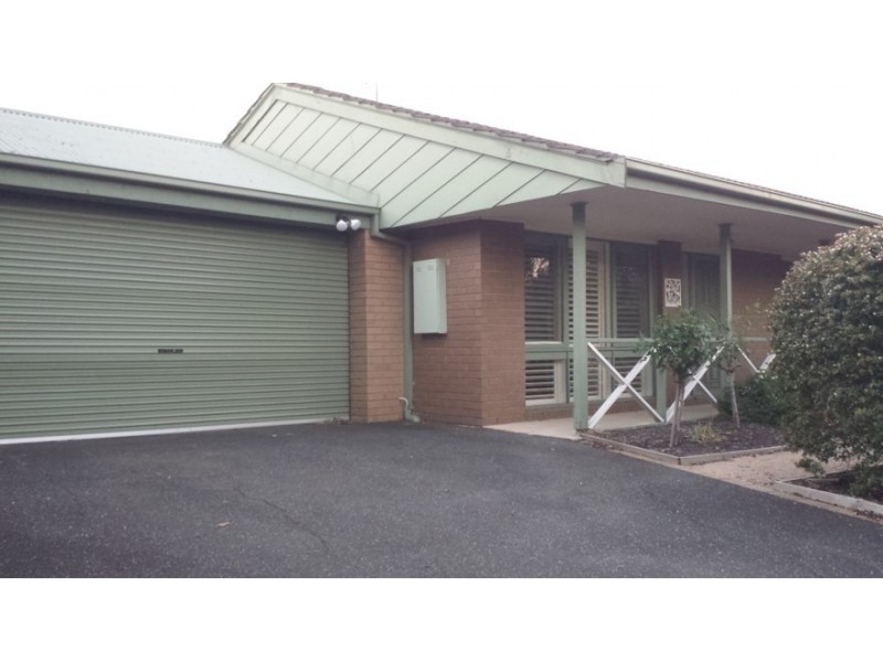 3 Goldfinch Court, Carrum Downs VIC 3201