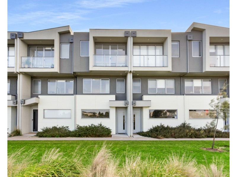 7 Zara Court, Officer VIC 3809