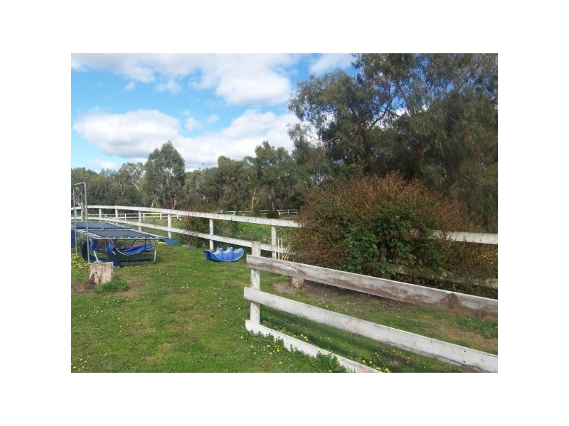 835 North Road, Pearcedale VIC 3912