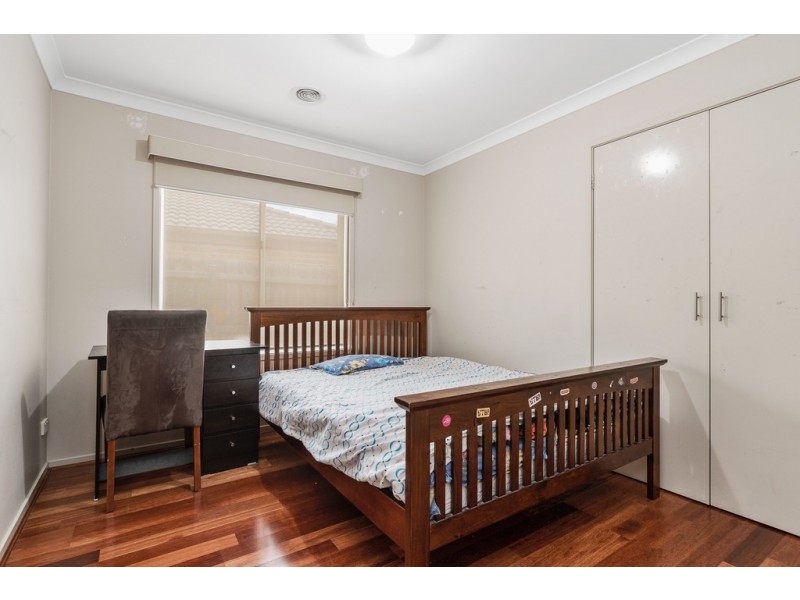 19 Eden Avenue, Skye VIC 3977