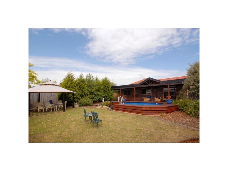 7 Opal Court, Skye VIC 3977