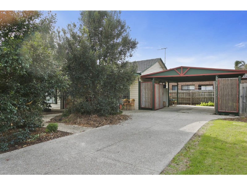 16 Barkly Street, Cranbourne VIC 3977